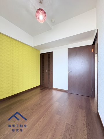 ホワイトパレス姪浜の洋室