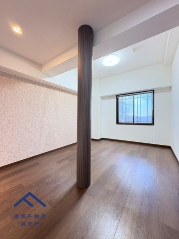 ホワイトパレス姪浜の洋室