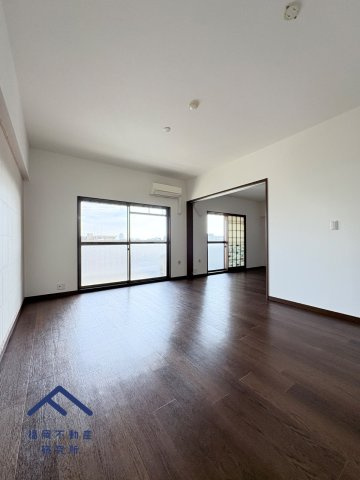 ホワイトパレス姪浜の居間・リビング