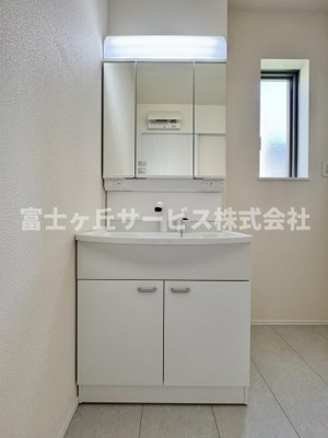 【独立洗面台】 | 島田市野田 新築一戸建て B号棟 | 朝の身支度に便利な独立洗面台です