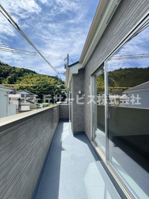 【バルコニー】 | 島田市野田 新築一戸建て B号棟 | 陽当たり良好なバルコニーです