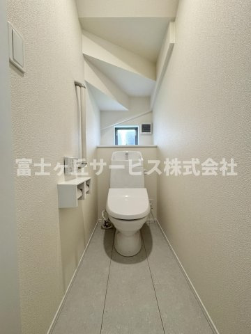 【トイレ】 | 島田市野田 新築一戸建て B号棟 | 1Fトイレです
2Fにも同タイプのトイレがあります