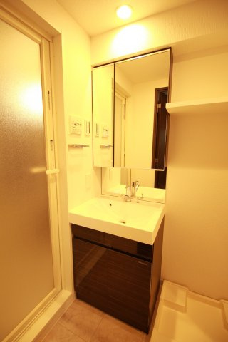 北区西ケ原２丁目の賃貸マンションの洗面所