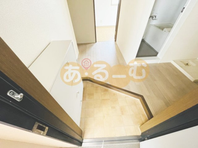 【玄関】 | メゾン三和ドライ