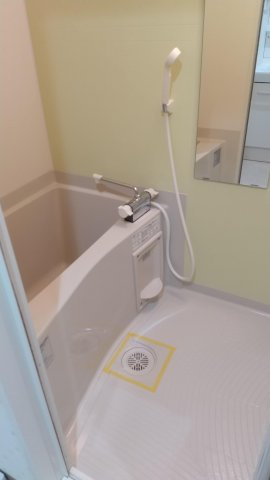 サンセット今川の浴室