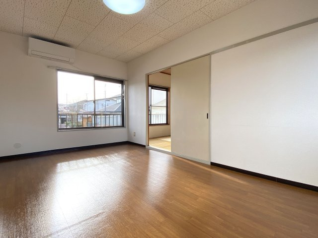 マリーハイツの居間・リビング