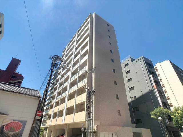 グランバーグ博多の外観