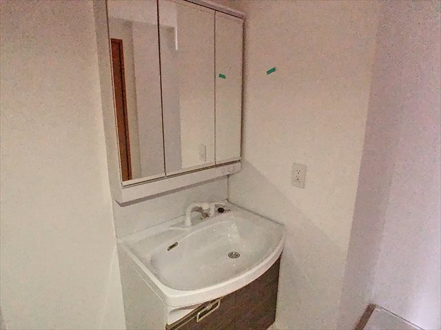 グランバーグ博多の洗面所