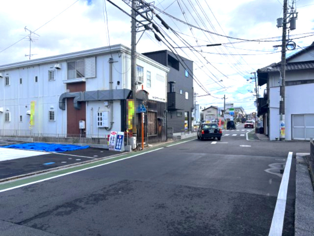 廿日市市串戸４丁目24-1期の前面道路含む現地写真