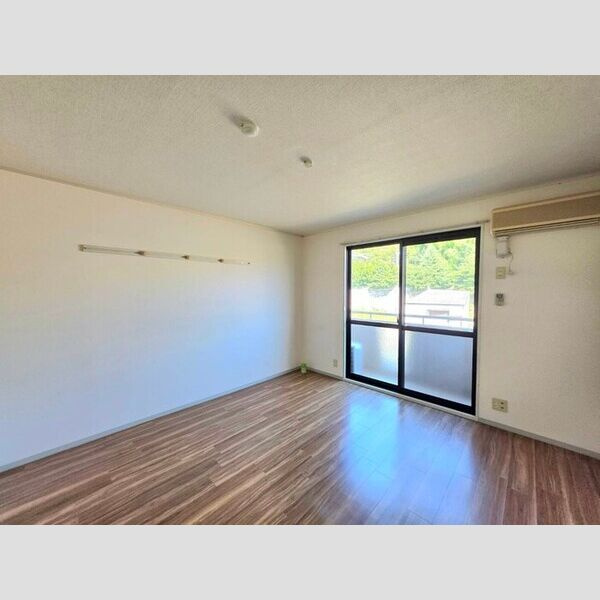 エスポワールの居間・リビング