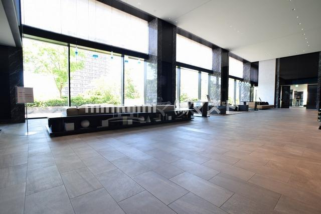 ザ・パークハウス中之島タワーのロビー