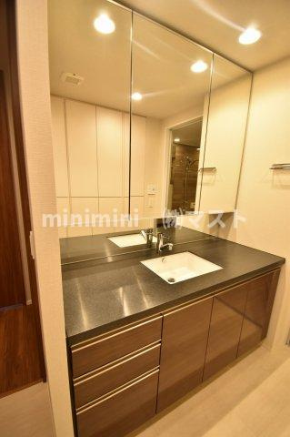 ザ・パークハウス中之島タワーの洗面所|※建物内別間取参考写真