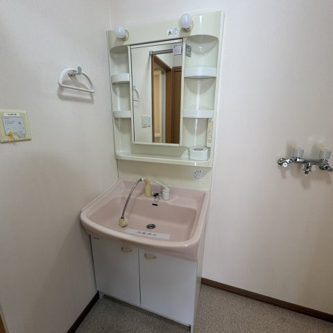 イーストＳＴビルの洗面所