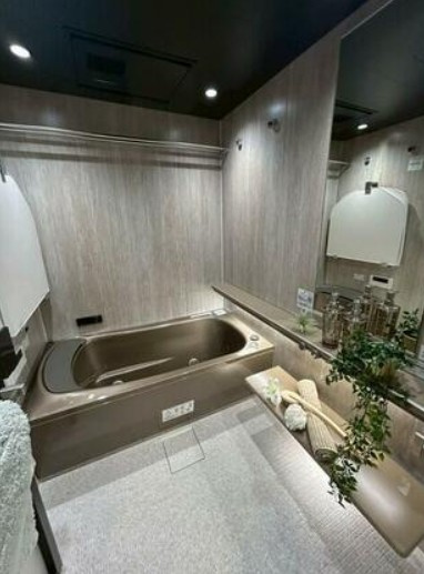 【浴室】 | クレストフォルム蓮根城北公園 | 浴室暖房換気乾燥機付きのシステムバス採用（ふろ自動・追い焚き機能付き）
