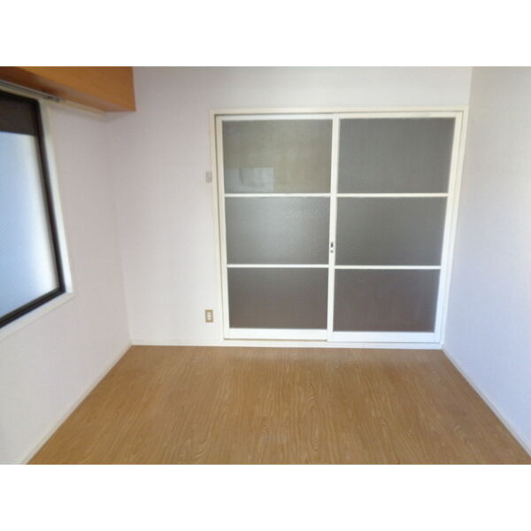 明治第11ビルの居間・リビング