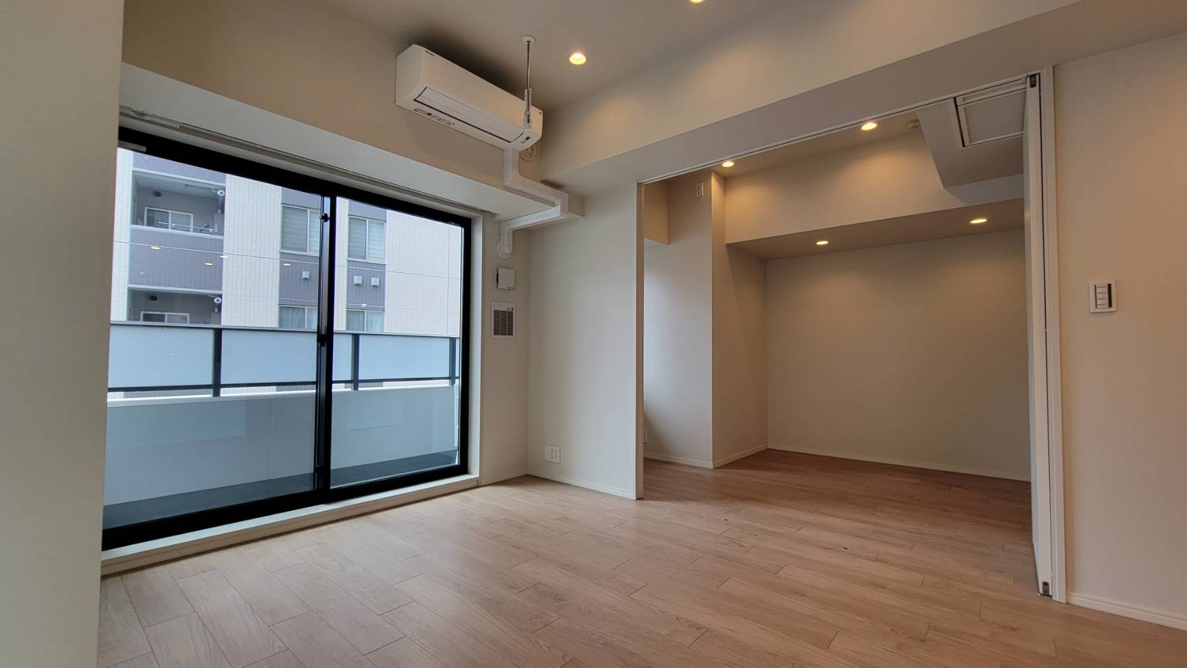 【居間・リビング】