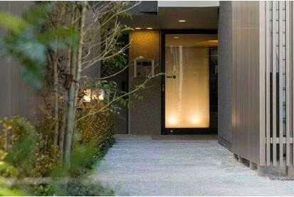 プラウドフラット浅草雷門のエントランス