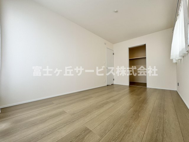 【寝室】 | 静岡市清水区高橋5丁目 9期 新築一戸建て A号棟 | 落ち着いて過ごせる寝室です