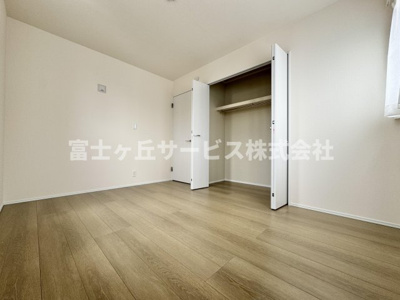 【子供部屋】 | 静岡市清水区高橋5丁目 9期 新築一戸建て A号棟 | 子供部屋としても使える洋室です