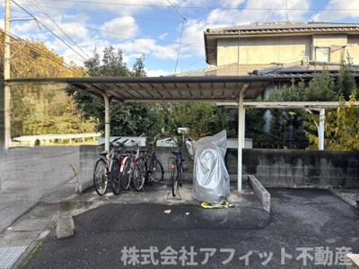 【その他】 | ラ・フローラ | 駐輪場