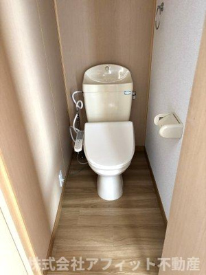 【トイレ】 | ラ・フローラ | 温水洗浄暖房便座