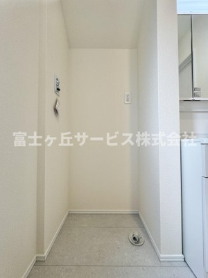 【ランドリースペース】 | 静岡市清水区高橋5丁目 9期 新築一戸建て C号棟 | 洗濯機置き場です