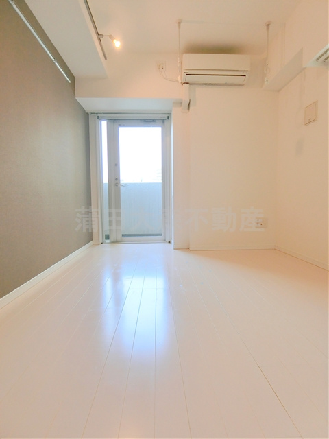 グランドコンシェルジュ蒲田の居間・リビング|洋室