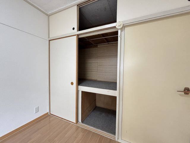 収納付きの洋室☆