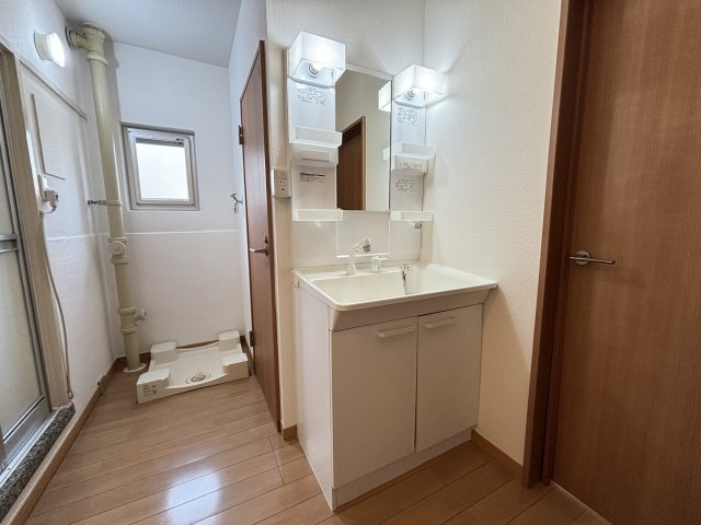 シャワー付き洗面台☆