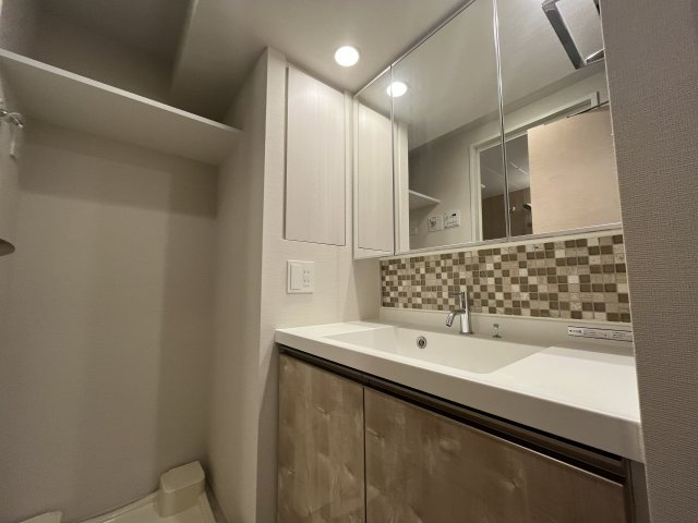 【独立洗面台】