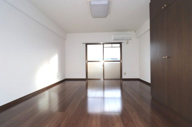 NKオーシャンヒルの内装|内装は落ち着いています