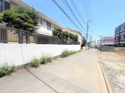 【外観】 | 【仲介手数料３４０～３８０万円が無料！】■山野小学校■高台■ＺＥＨ住宅■制震ダンパー | 【諸費用３４０～３８０万円サービスキャンペーン中！】
■山野小学校
■耐震性能が最高評価
■ＺＥＨ水準住宅
■高断熱住宅
■省エネ性能ラベル
■モデルハウス見学可能