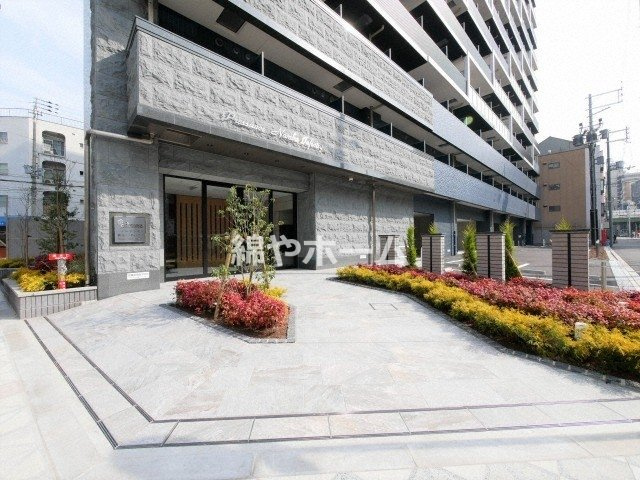 プレサンス難波インフィニティのエントランス|ゆとりのあるエントランスです