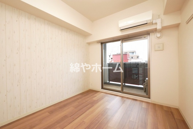 プレサンス難波インフィニティの居間・リビング|居間です