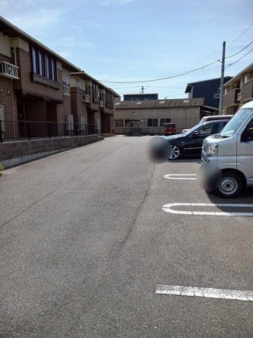 ジェルメⅡＡの駐車場
