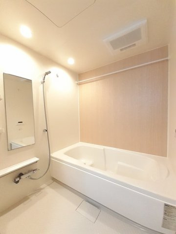 ベルシオン西江原Ⅱの浴室