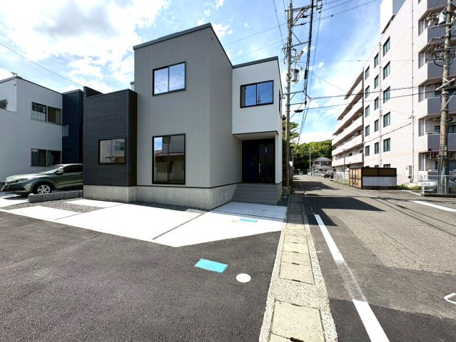 駿河区下川原六丁目13期　(3棟)　新築分譲　1号棟の外観パース|※外観パースは完成予想図です
