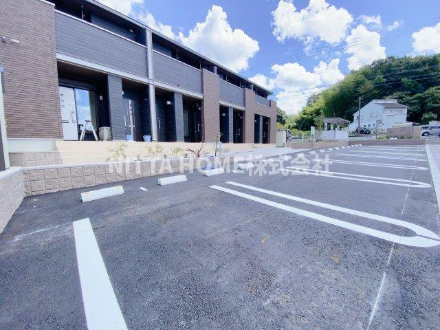 キャンティス　レイジーの駐車場|敷地内に駐車場を完備☆