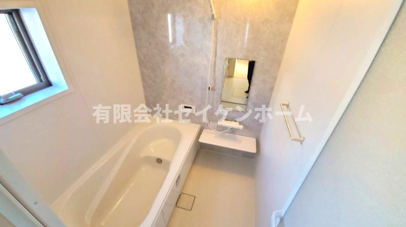 大里郡寄居町露梨子　新築住宅　４号棟の浴室