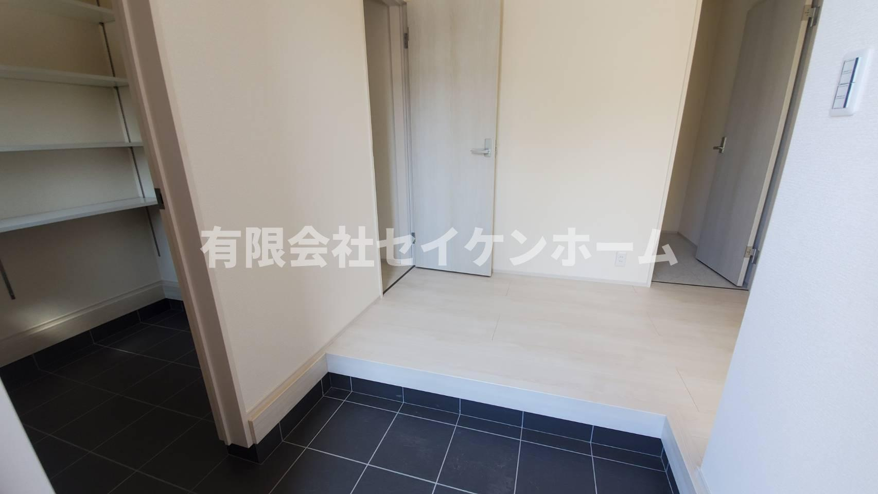 大里郡寄居町桜沢　新築住宅　2号棟　「寄居駅」徒歩9分の収納