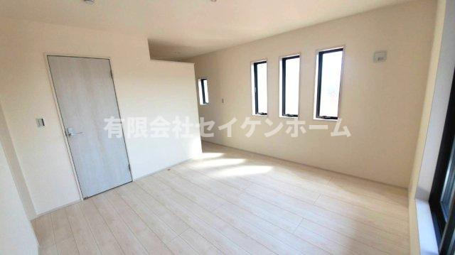 大里郡寄居町桜沢　新築住宅　2号棟　「寄居駅」徒歩9分の洋室