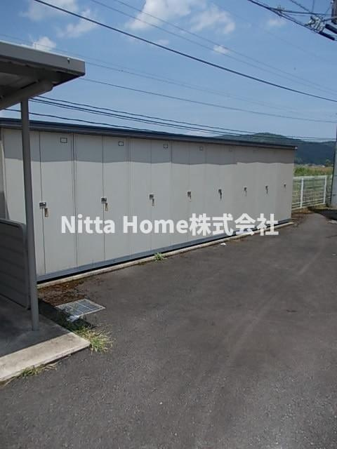 メゾンフランDのその他共用部分|外部トランクは無料で使用OK◎