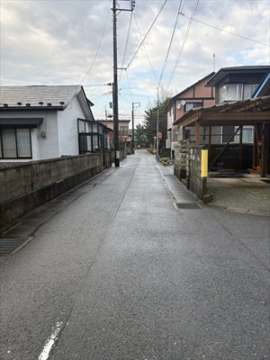  | 秋田市将軍野東四丁目　土地 | 西側（路線名：将軍野東四丁目８号線）の幅員は4.0ｍです。