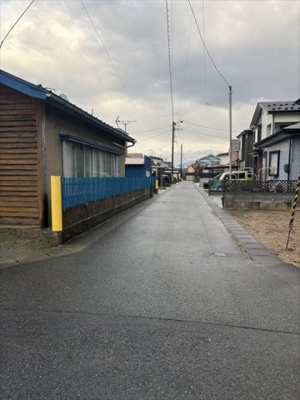 【周辺】 | 秋田市将軍野東四丁目　土地 | 北側（路線名：将軍野東四丁目７号線）の幅員は4.0ｍです。