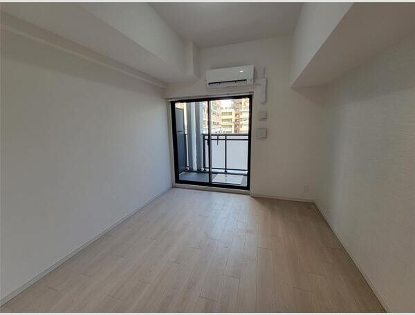 Attirant西三国の洋室