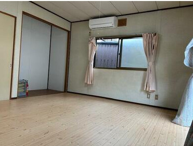 大津市北小松の事務所のその他