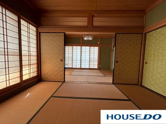中古戸建　足利市野田町の和室|畳の上でゆっくりとくつろげる和室です