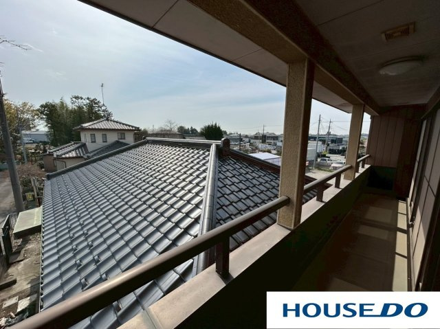 中古戸建　足利市野田町のバルコニー|バルコニーからの眺めを楽しみながら食事をしませんか