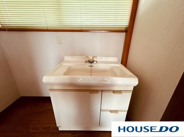 中古戸建　足利市野田町の洗面所|忙しい朝には欠かせない洗面所です