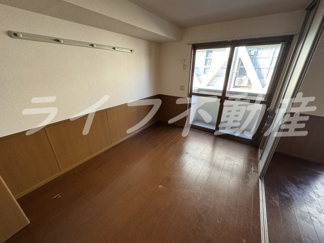 RISA A棟の内装|明るい色調の室内です